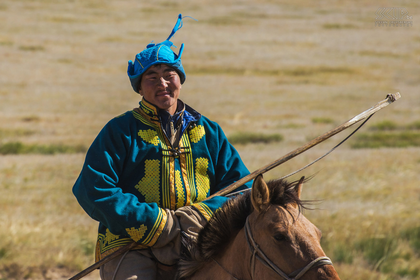 Hustai - Nomade Nomade met traditionele Mongoolse kleding. Stefan Cruysberghs